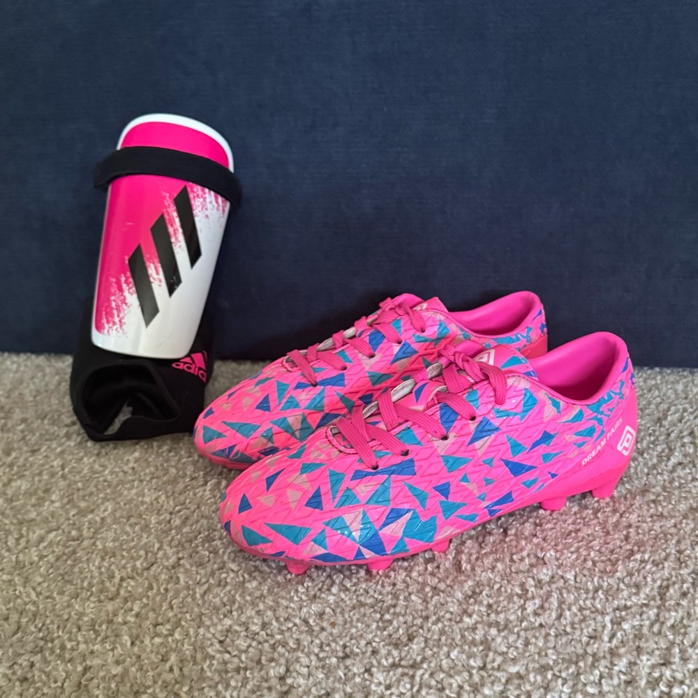 EUC Girls Soccer Cleats & Shin Guards
